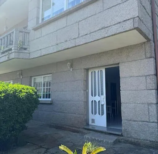 Acogedor Con Jardin Διαμέρισμα *