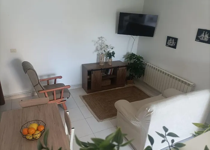 Διαμέρισμα Acogedor Con Jardin